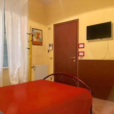 Big In Piazza Duomo Apartment *