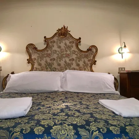Apartment Big In Piazza Duomo